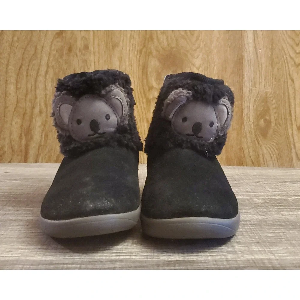UGG Classic Koala Stuffie Boots Youth Size 10 Black‎
